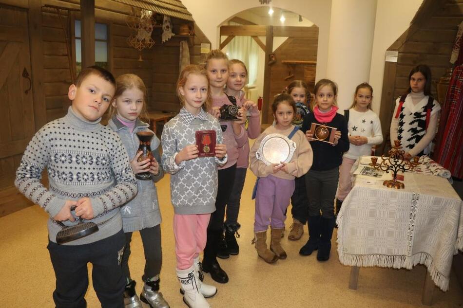 "Заглянем в музейные фонды"